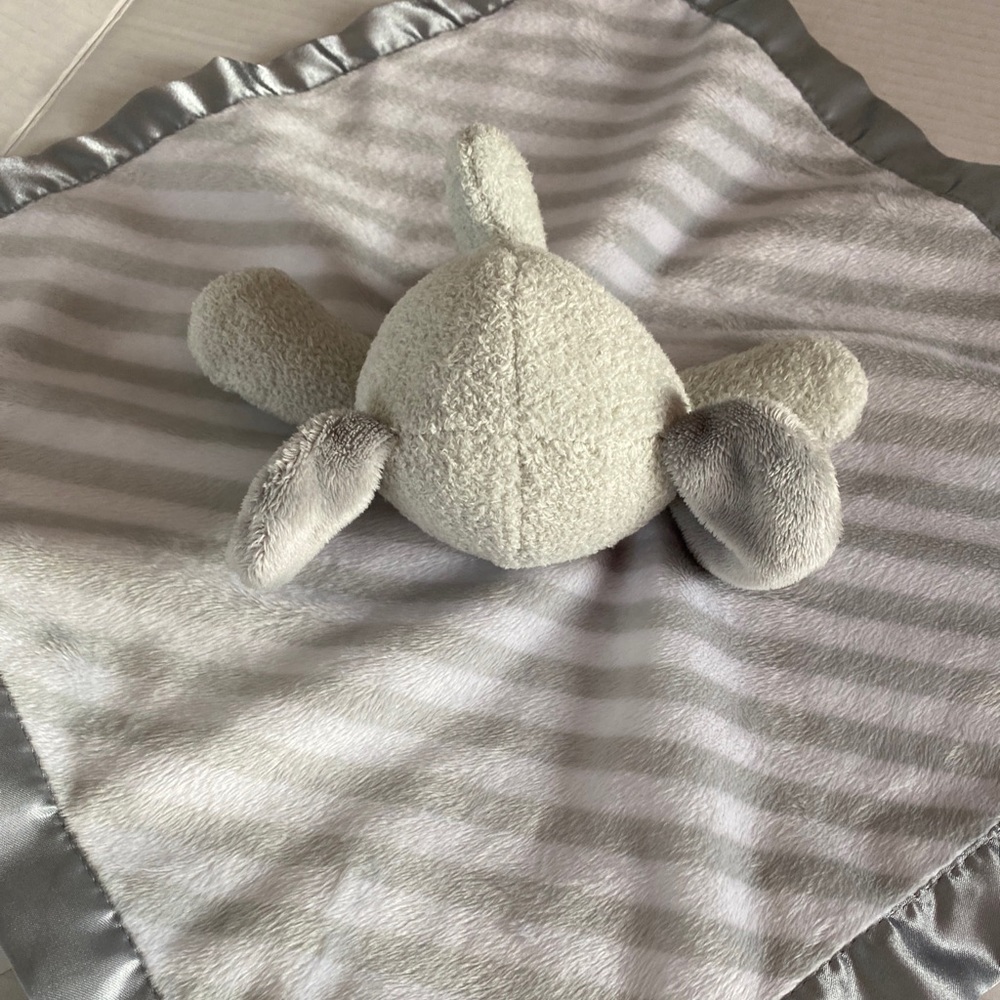 Baby Lovey Blanket. Baby Security blanket. Nursery blanket. Nursery bedding.